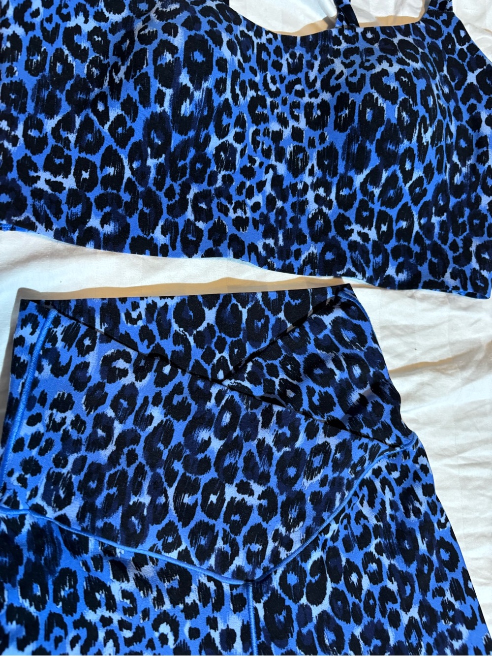 🔥VIRAL PIECE! OFFLINE by Aerie “Real Me”High Waisted Crossover Leggings